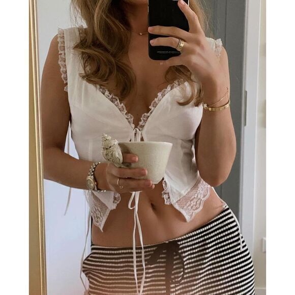 Commense Fly Away Fairytale Lace Trim Crop Cami Top in WHITE Size‎ Small - Picture 1 of 15